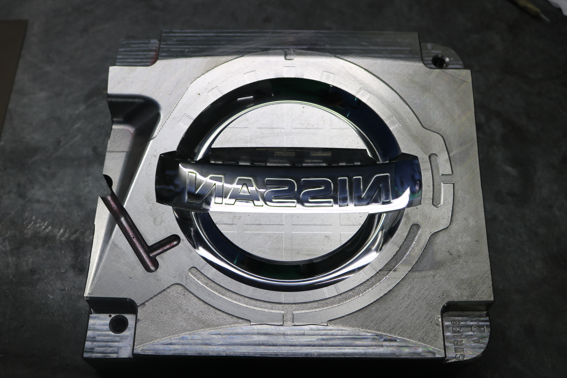 經得起考驗，模具拋光做得好的塑膠模具拋光廠家[毅順]