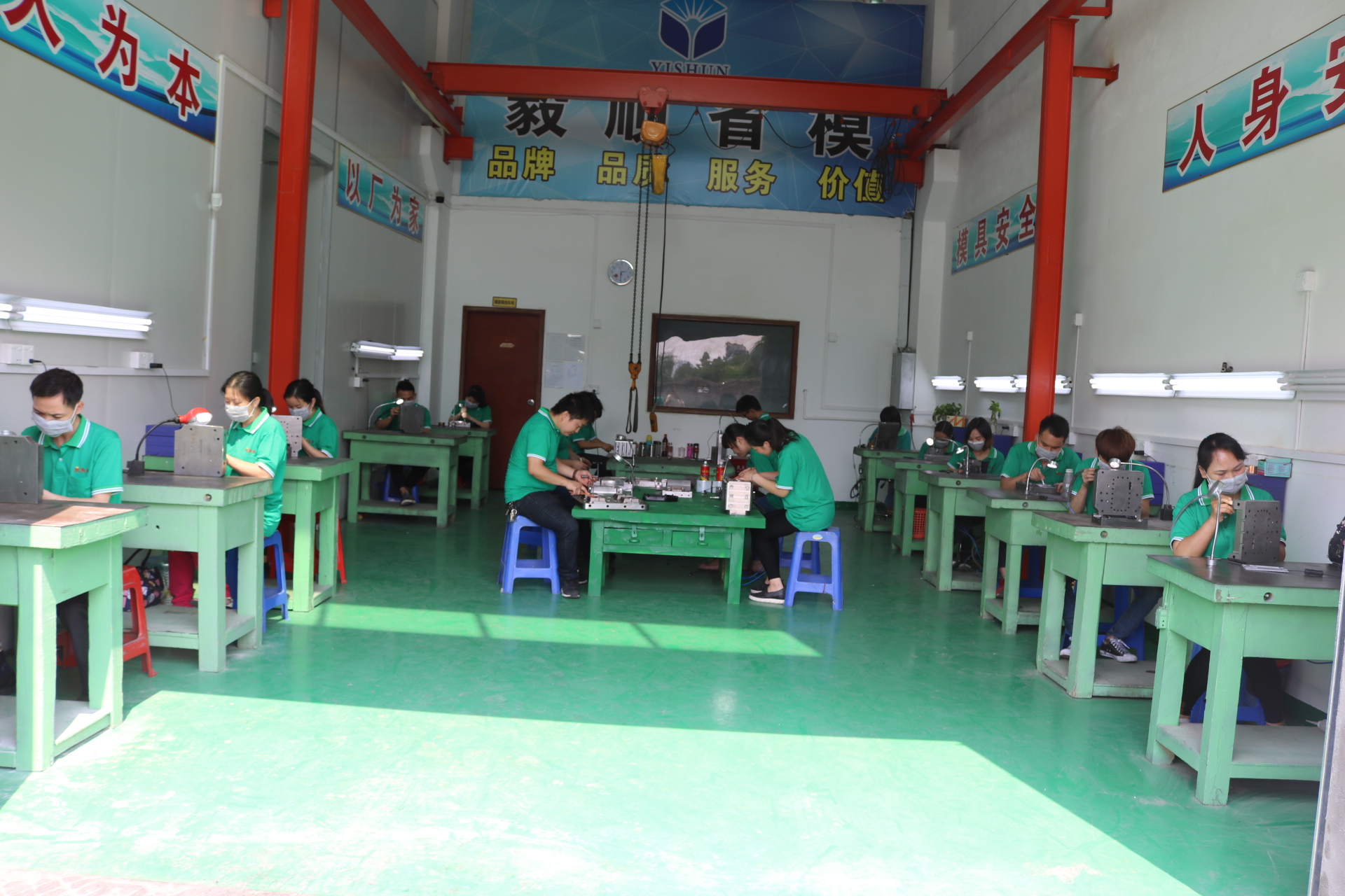 光學(xué)模具鏡面拋光廠家