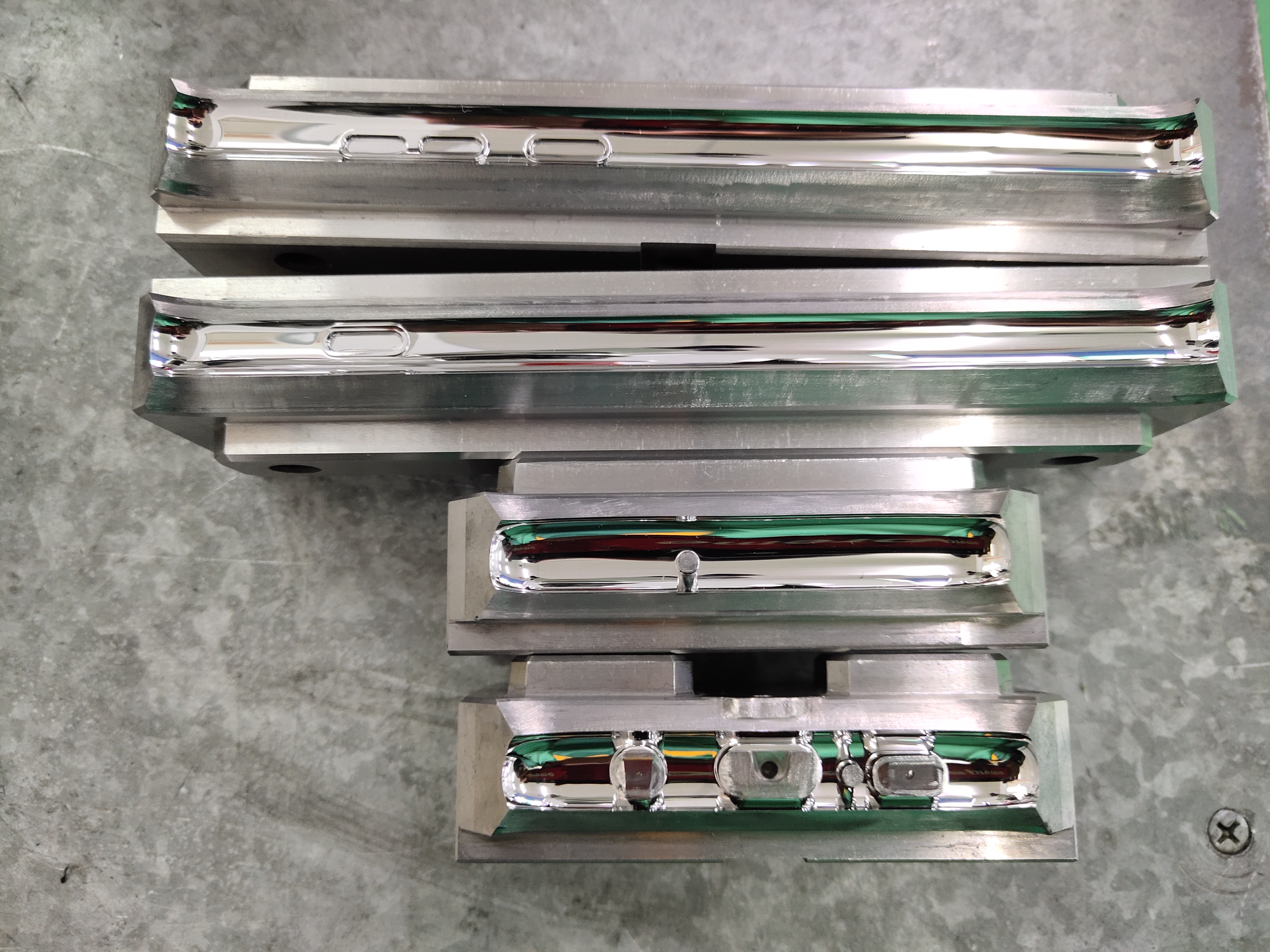 高精密手機模具