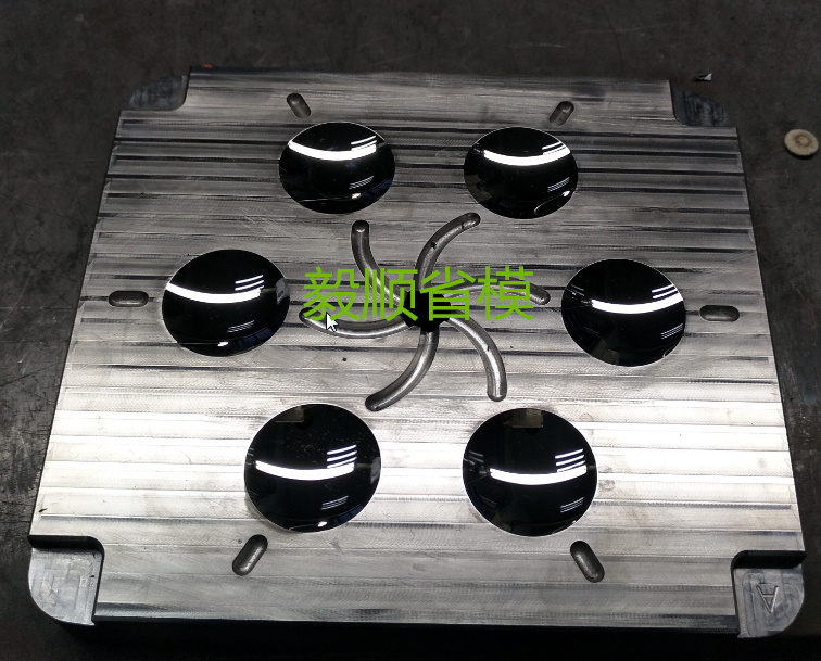 毅順VR鏡頭模具拋光研磨5